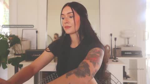 Snapshot of worshipbrielle chatting on March 3, 2025, 9:59 pm Brielle online show from March 3, 2025, 9:59 pm