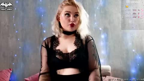 Goddess Sophy online show from June 17, 2026, 3:02 pm