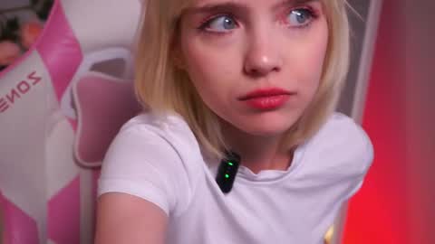 wow_angel online show from May 16, 2026, 5:37 am
