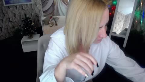 Snapshot of wow_co chatting on December 11, 2024, 8:50 pm wow_co online show from December 11, 2024, 8:50 pm