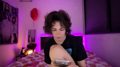 Glen online show from February 24, 2026, 7:56 pm