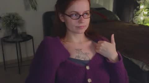 Rebecy online show from October 26, 2025, 1:50 pm