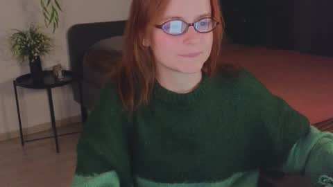 Rebecy online show from November 9, 2025, 2:04 pm