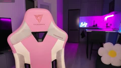 Snapshot of wowlovie666 chatting on September 30, 2025, 6:02 pm Emi online show from September 30, 2025, 6:02 pm