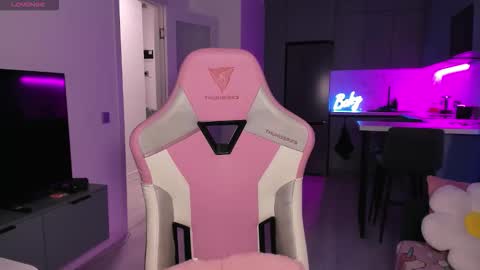 Snapshot of wowlovie666 chatting on October 14, 2025, 4:08 pm Emi online show from October 14, 2025, 4:08 pm