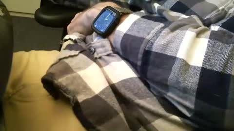 Snapshot of wrangleat0r chatting on October 26, 2025, 11:31 pm wrangleat0r online show from October 26, 2025, 11:31 pm