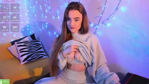 Snapshot of wxiuixw chatting on February 18, 2025, 11:19 pm Sonya online show from February 18, 2025, 11:19 pm