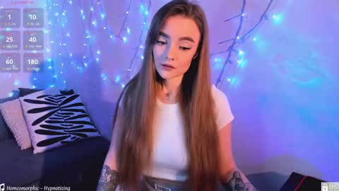 Snapshot of wxiuixw chatting on February 22, 2025, 7:47 pm Sonya online show from February 22, 2025, 7:47 pm