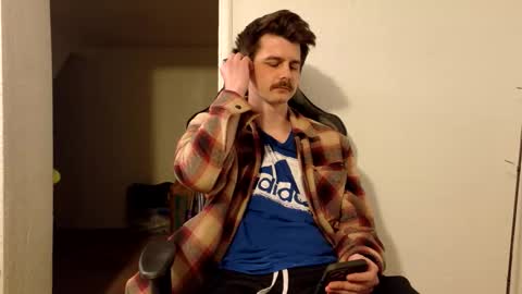 Wyatt online show from April 14, 2026, 5:46 am