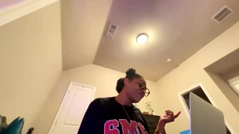 Snapshot of wynterheat chatting on October 26, 2025, 9:26 am Wynter Heat online show from October 26, 2025, 9:26 am