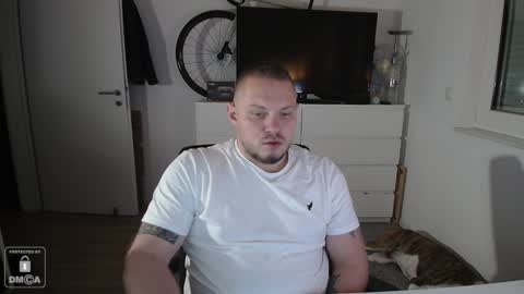 Snapshot of x19marco93x chatting on December 14, 2024, 5:25 pm x19marco93x online show from December 14, 2024, 5:25 pm