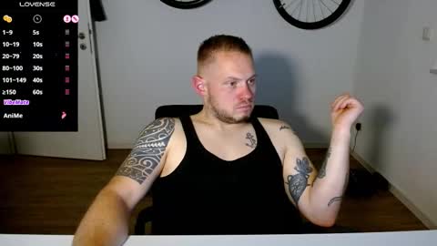 Snapshot of x19marco93x chatting on October 9, 2025, 7:45 pm x19marco93x online show from October 9, 2025, 7:45 pm