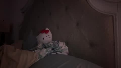 Snapshot of x_dreamgirl_x chatting on January 26, 2025, 6:07 am Mariah online show from January 26, 2025, 6:07 am