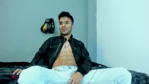 Snapshot of x_harold_x chatting on November 8, 2025, 12:49 pm Harold online show from November 8, 2025, 12:49 pm