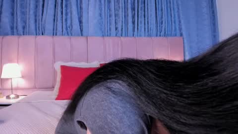 Snapshot of x_milu chatting on February 22, 2025, 5:57 pm x_milu online show from February 22, 2025, 5:57 pm