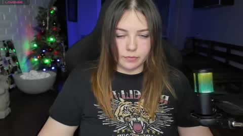 LOVE NERDS ONLY online show from February 2, 2025, 2:27 am