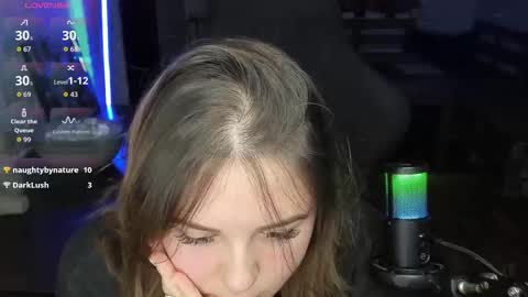 LOVE NERDS ONLY online show from September 26, 2025, 1:20 am