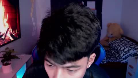 Snapshot of xaldrian_destroyer chatting on February 17, 2025, 3:58 am Prince Aldrian online show from February 17, 2025, 3:58 am