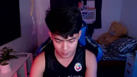 Snapshot of xaldrian_destroyer chatting on February 19, 2025, 2:34 pm Prince Aldrian online show from February 19, 2025, 2:34 pm