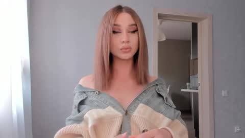 xander_novak online show from April 15, 2026, 9:38 am