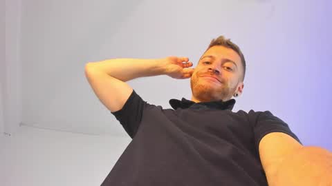 Snapshot of xandergunn chatting on January 11, 2025, 1:43 pm xandergunn online show from January 11, 2025, 1:43 pm