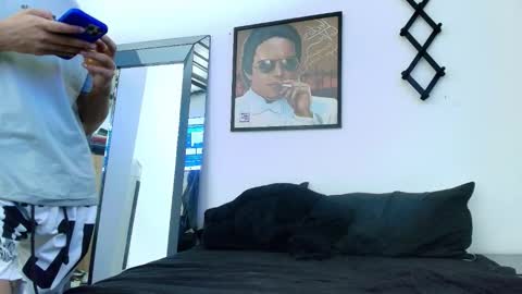 Snapshot of xanderstone00 chatting on February 13, 2026, 4:52 am Xanderstone online show from February 13, 2026, 4:52 am