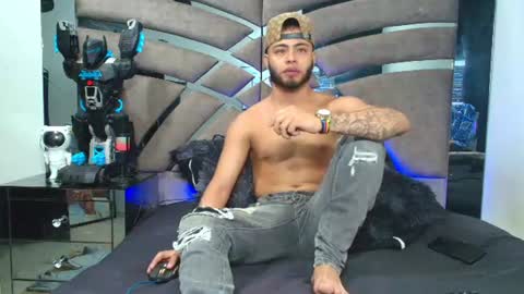 Xanderstone online show from June 18, 2026, 4:46 am