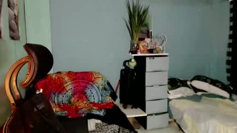 Snapshot of xangel_redx chatting on November 7, 2025, 11:43 am ANGEL online show from November 7, 2025, 11:43 am