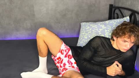 Snapshot of xavier_200 chatting on November 5, 2025, 3:50 am Xavier PVT open online show from November 5, 2025, 3:50 am