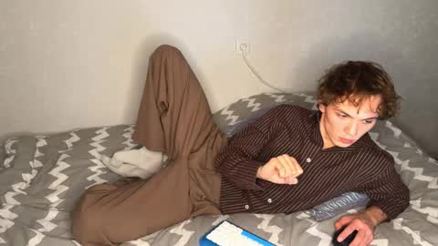 Snapshot of xavier_200 chatting on February 3, 2026, 4:45 pm Xavier PVT open online show from February 3, 2026, 4:45 pm