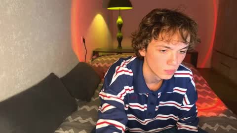 Snapshot of xavier_200 chatting on February 19, 2026, 2:35 pm Xavier PVT open online show from February 19, 2026, 2:35 pm