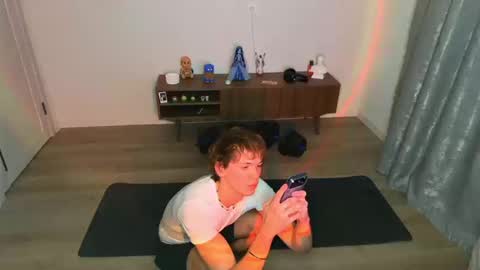 Snapshot of xavier_200 chatting on February 26, 2026, 4:39 pm Xavier PVT open online show from February 26, 2026, 4:39 pm