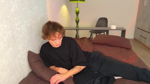 Snapshot of xavier_200 chatting on February 28, 2026, 12:06 pm Xavier PVT open online show from February 28, 2026, 12:06 pm