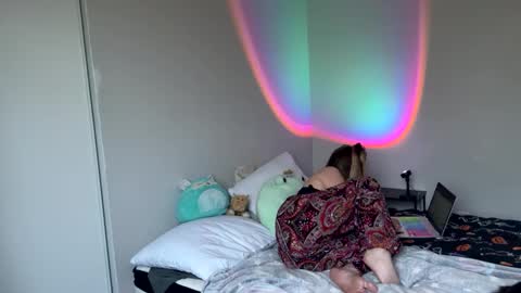  charlotte euphoria  online show from September 9, 2025, 7:35 pm