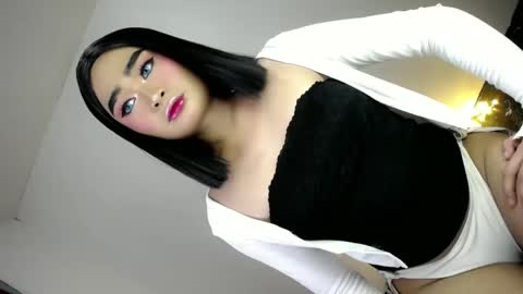 Snapshot of xchinita_kyanggx chatting on January 15, 2025, 8:48 pm kianna online show from January 15, 2025, 8:48 pm