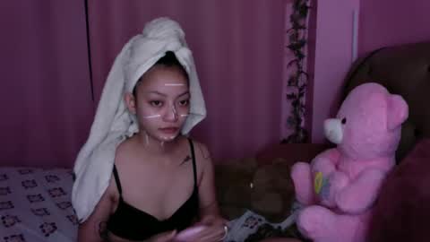 Snapshot of xcxccy19 chatting on February 21, 2025, 5:56 am Sachi Cy online show from February 21, 2025, 5:56 am