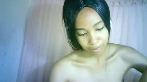 Snapshot of xenna610827 chatting on January 24, 2025, 8:22 pm xenna610827 online show from January 24, 2025, 8:22 pm