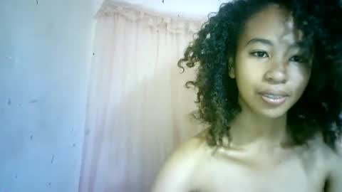 Snapshot of xenna610827 chatting on January 30, 2025, 3:11 am xenna610827 online show from January 30, 2025, 3:11 am