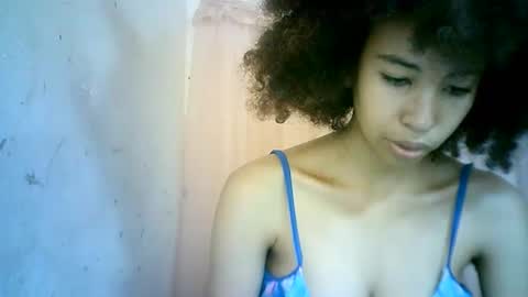 Snapshot of xenna610827 chatting on February 7, 2025, 12:50 pm xenna610827 online show from February 7, 2025, 12:50 pm