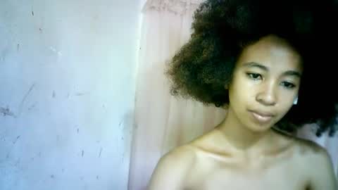 Snapshot of xenna610827 chatting on February 11, 2025, 4:56 pm xenna610827 online show from February 11, 2025, 4:56 pm