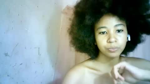 Snapshot of xenna610827 chatting on February 22, 2025, 12:08 pm xenna610827 online show from February 22, 2025, 12:08 pm