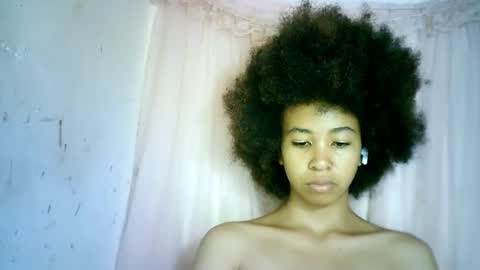 Snapshot of xenna610827 chatting on February 23, 2025, 7:28 pm xenna610827 online show from February 23, 2025, 7:28 pm