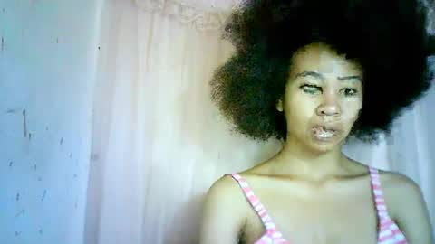 Snapshot of xenna610827 chatting on March 6, 2025, 7:36 am xenna610827 online show from March 6, 2025, 7:36 am