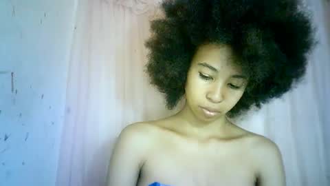 Snapshot of xenna610827 chatting on March 12, 2025, 11:31 am xenna610827 online show from March 12, 2025, 11:31 am