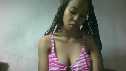 Snapshot of xenna610827 chatting on February 5, 2026, 6:07 am xenna610827 online show from February 5, 2026, 6:07 am