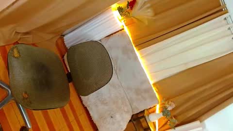 xfantasymistress online show from December 18, 2025, 5:24 am