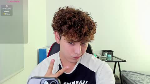 Snapshot of xhans17 chatting on December 14, 2024, 4:23 am xhan online show from December 14, 2024, 4:23 am