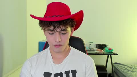 Snapshot of xhans17 chatting on December 21, 2024, 9:55 am xhan online show from December 21, 2024, 9:55 am