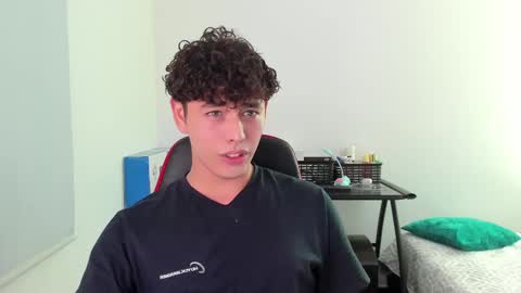 Snapshot of xhans17 chatting on February 20, 2025, 3:45 am xhan online show from February 20, 2025, 3:45 am