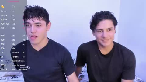 Snapshot of xhans17 chatting on October 1, 2025, 12:49 am xhan online show from October 1, 2025, 12:49 am